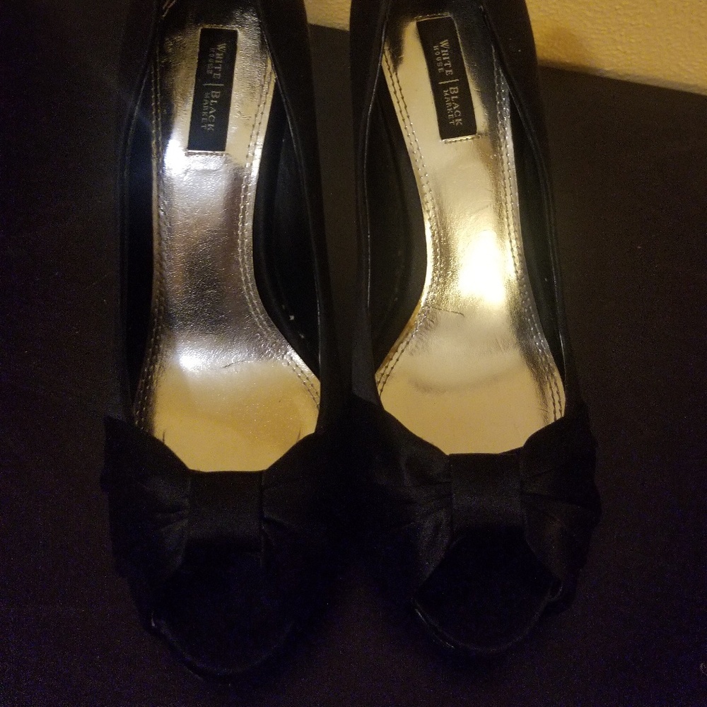 White House Black Market Ray Platform Pumps